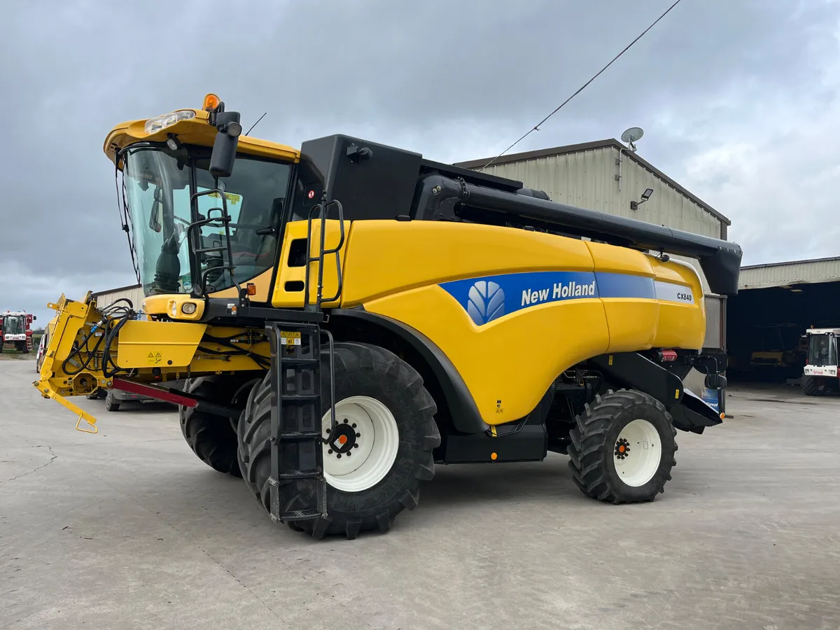 New Holland CX840 **immaculate** - Image 1