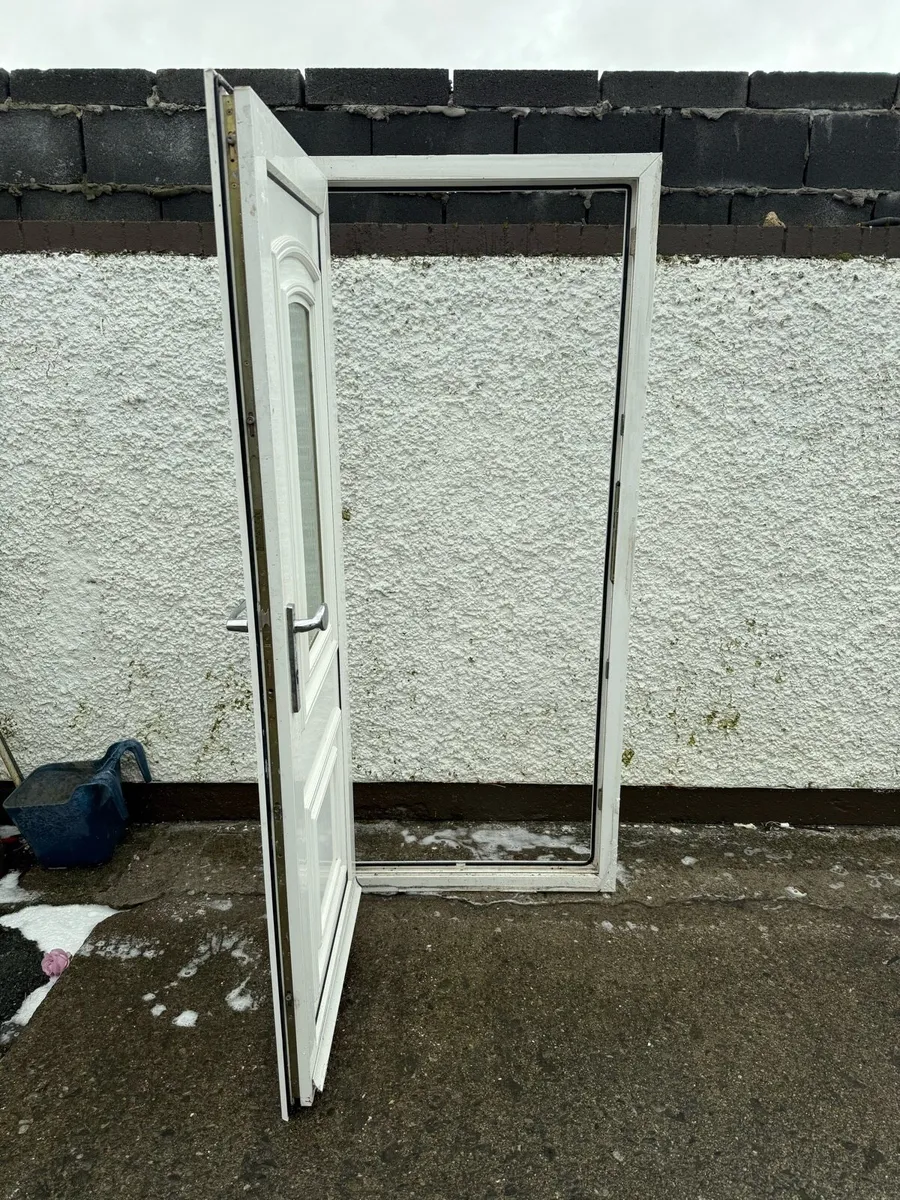 Pvc front door - Image 3