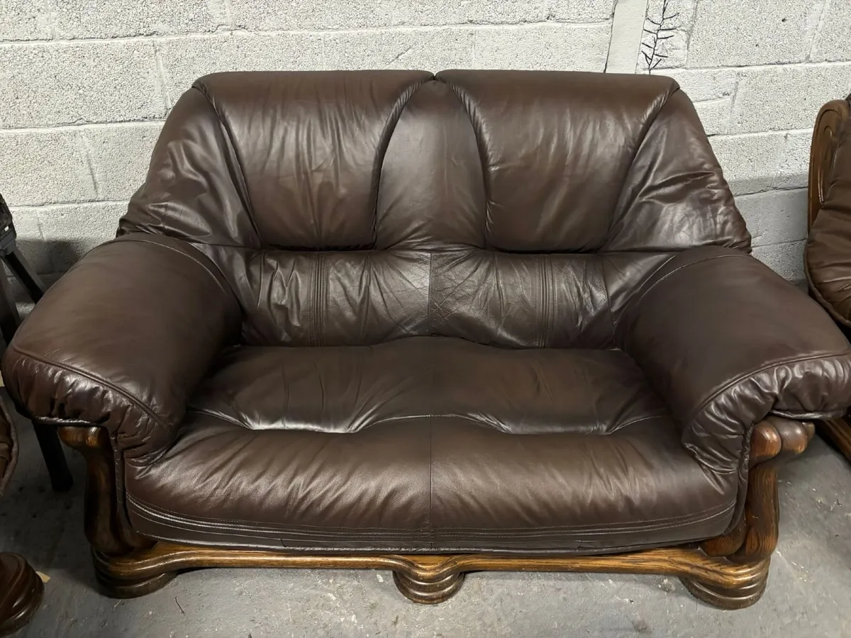STUNNING 3+2+1 Real Leather Suite - Image 3