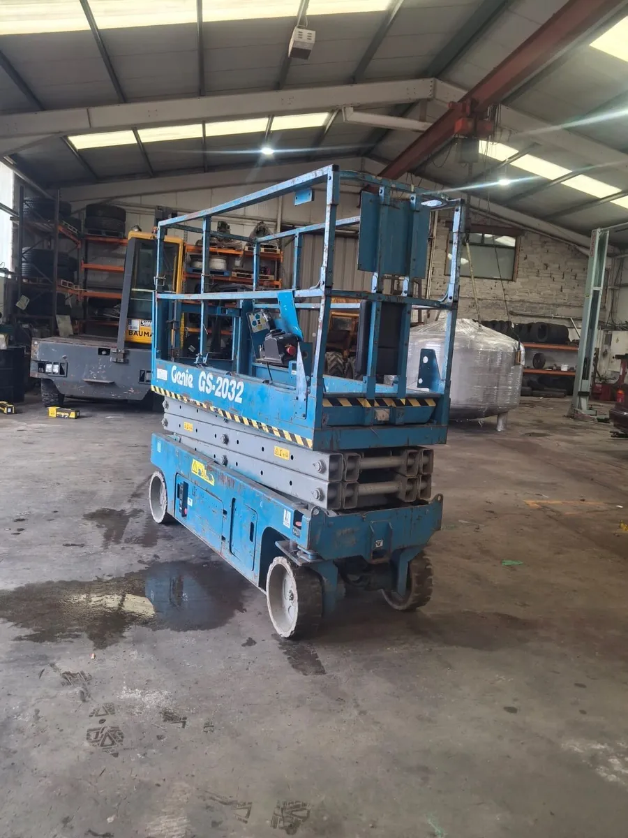 Genie GS2032 & JLG - Image 1