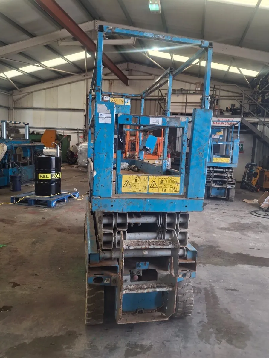 Genie GS2032 & JLG - Image 3