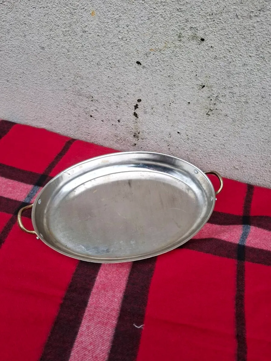 30cm by 20cm oven plate - Image 1