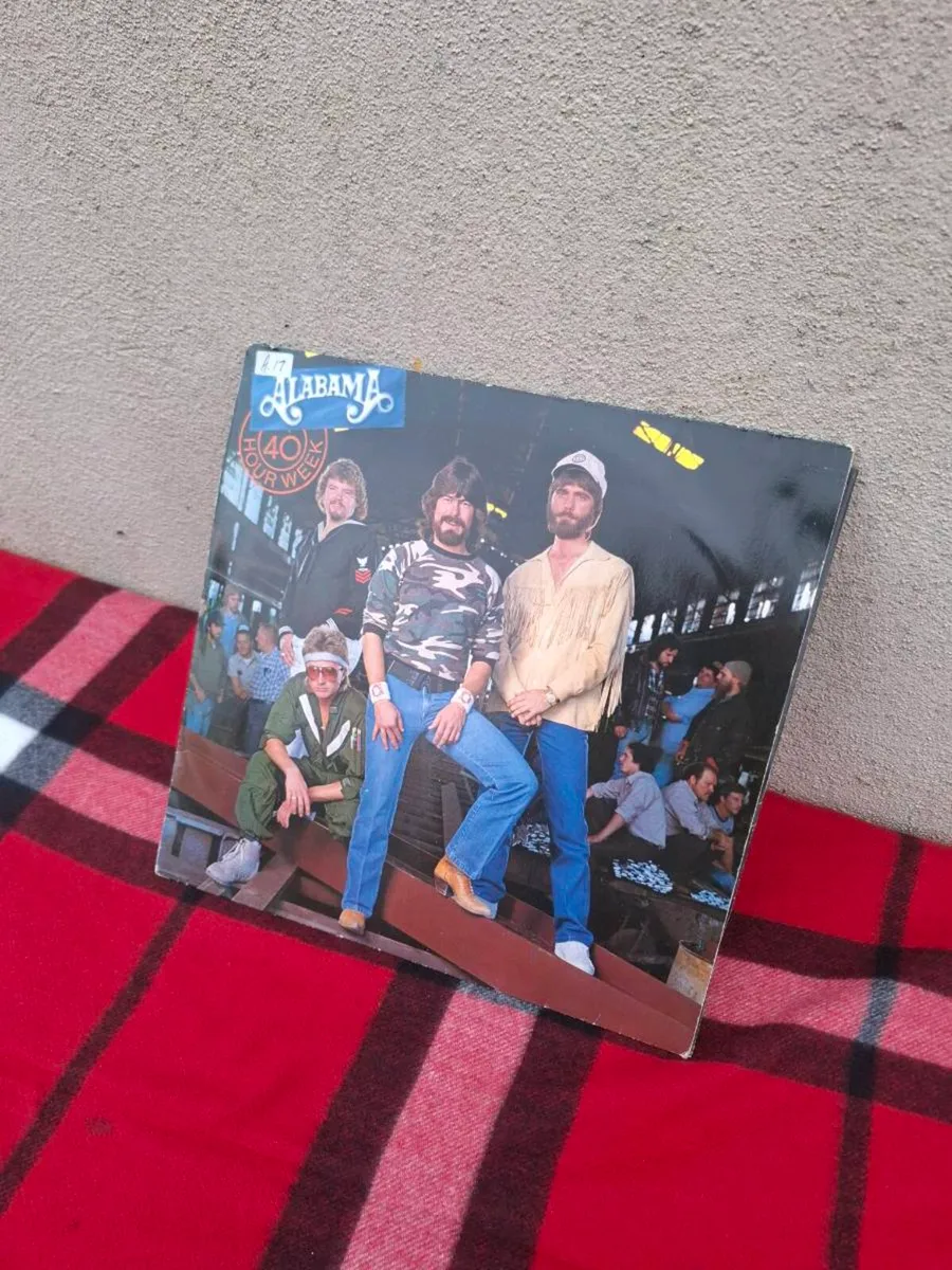 Alabama  40h a week vinyl lp - Image 1