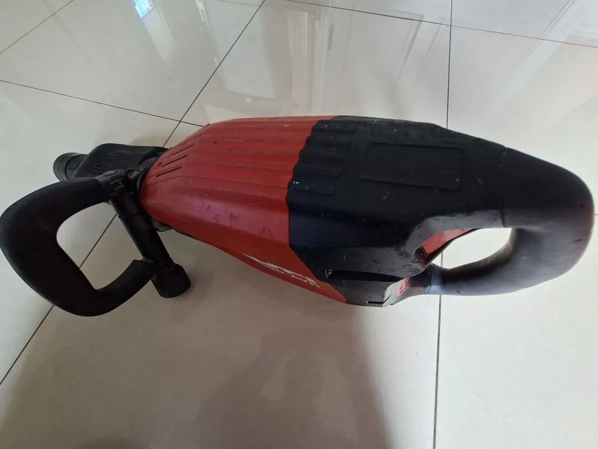 Hilti TE 1000-Avr Hi Drive Breaker 110v - Image 4