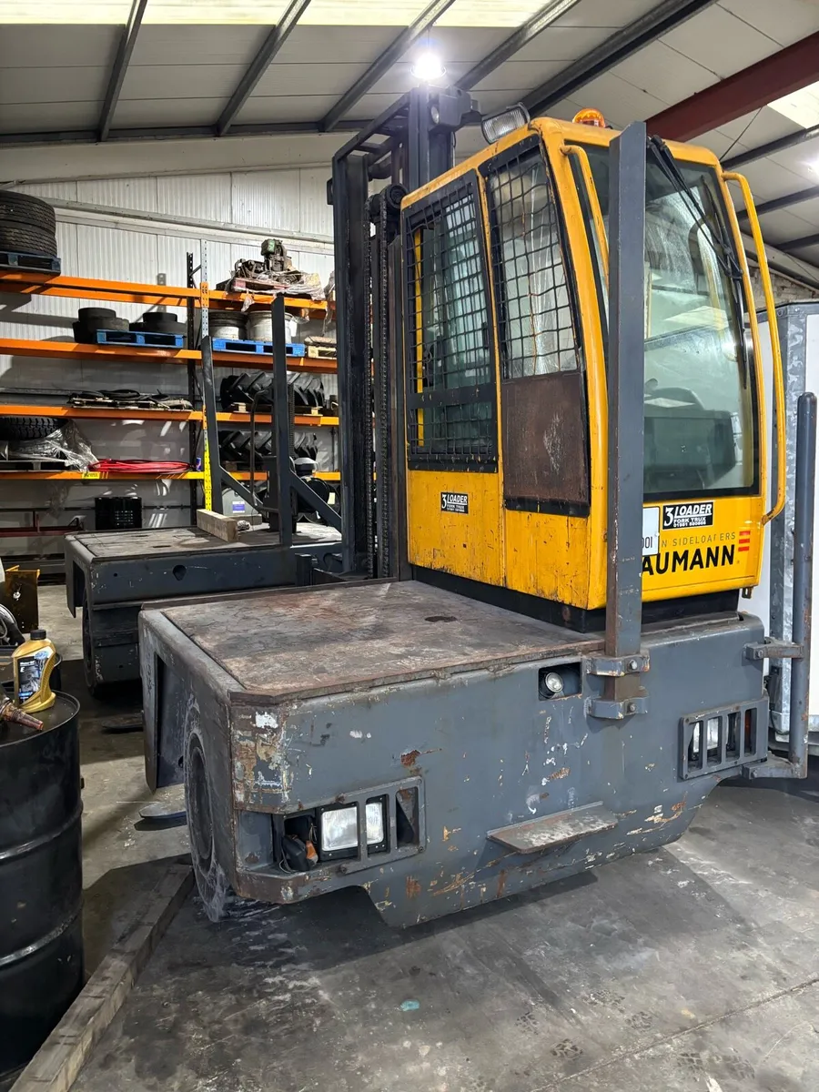 Baumann 5ton side loader & 6ton boss side loader - Image 1