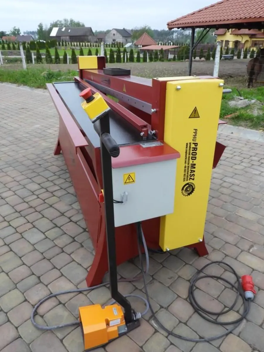 2m hydraulic sheet metal guillotine GLTH-2050/1.2 - Image 3
