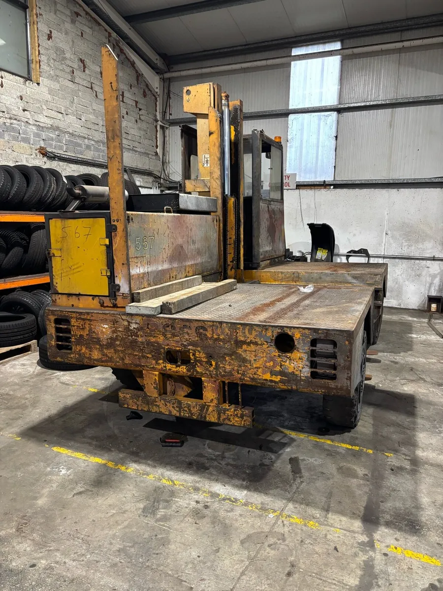 Baumann 5ton side loader & 6ton boss side loader - Image 3