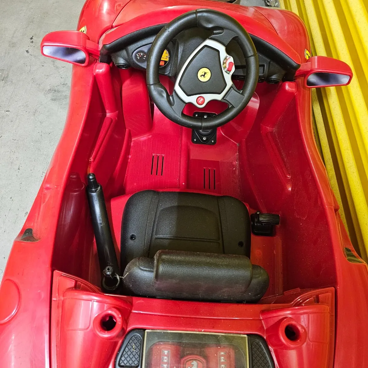 Ferrari 12V Kids Electric Ride-On Car - Image 3
