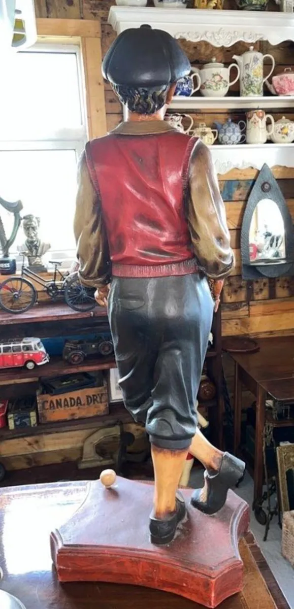 Vintage Golfer - Image 2