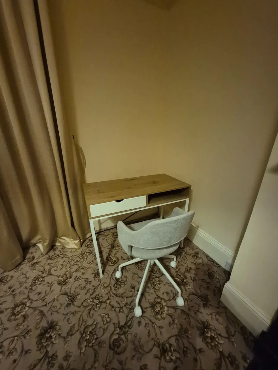 Desk and chair - Image 2