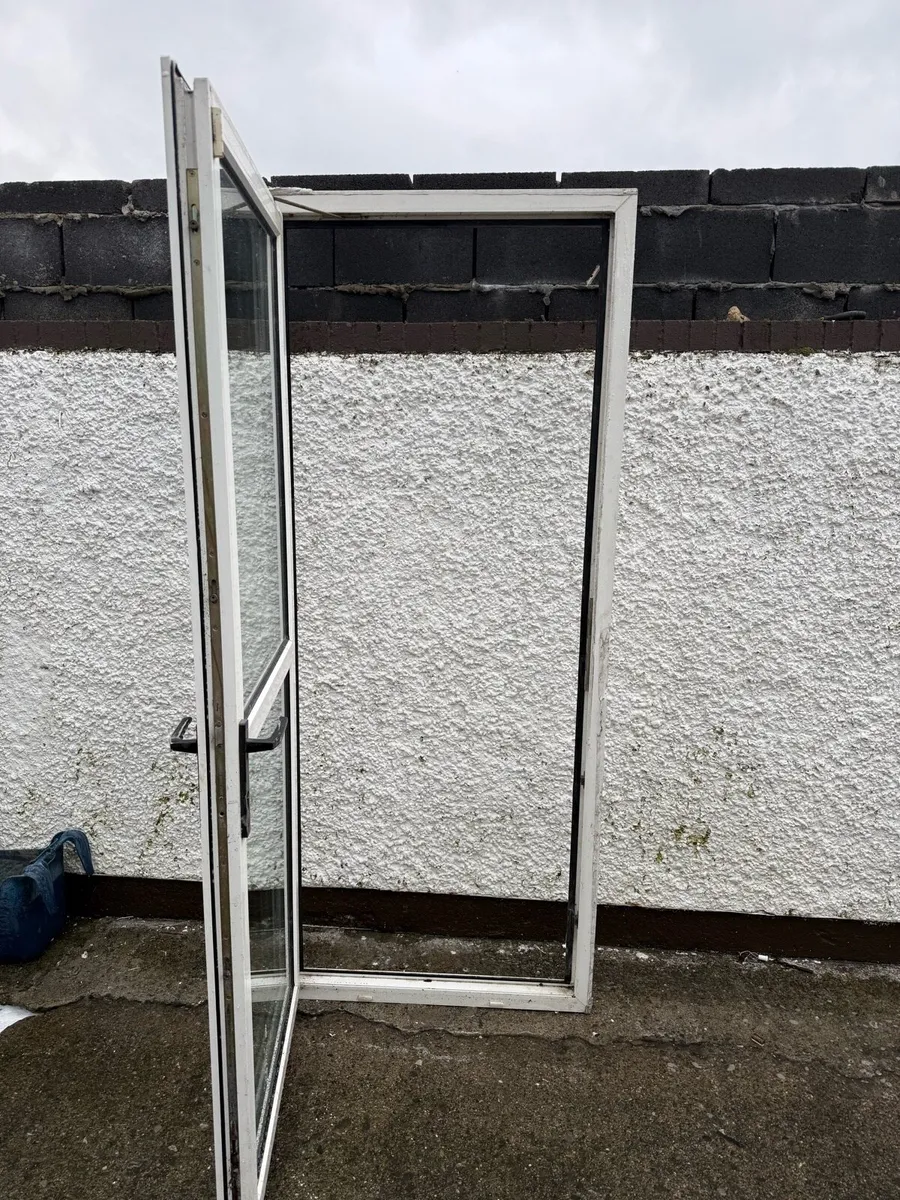 Pvc, Back door - Image 3