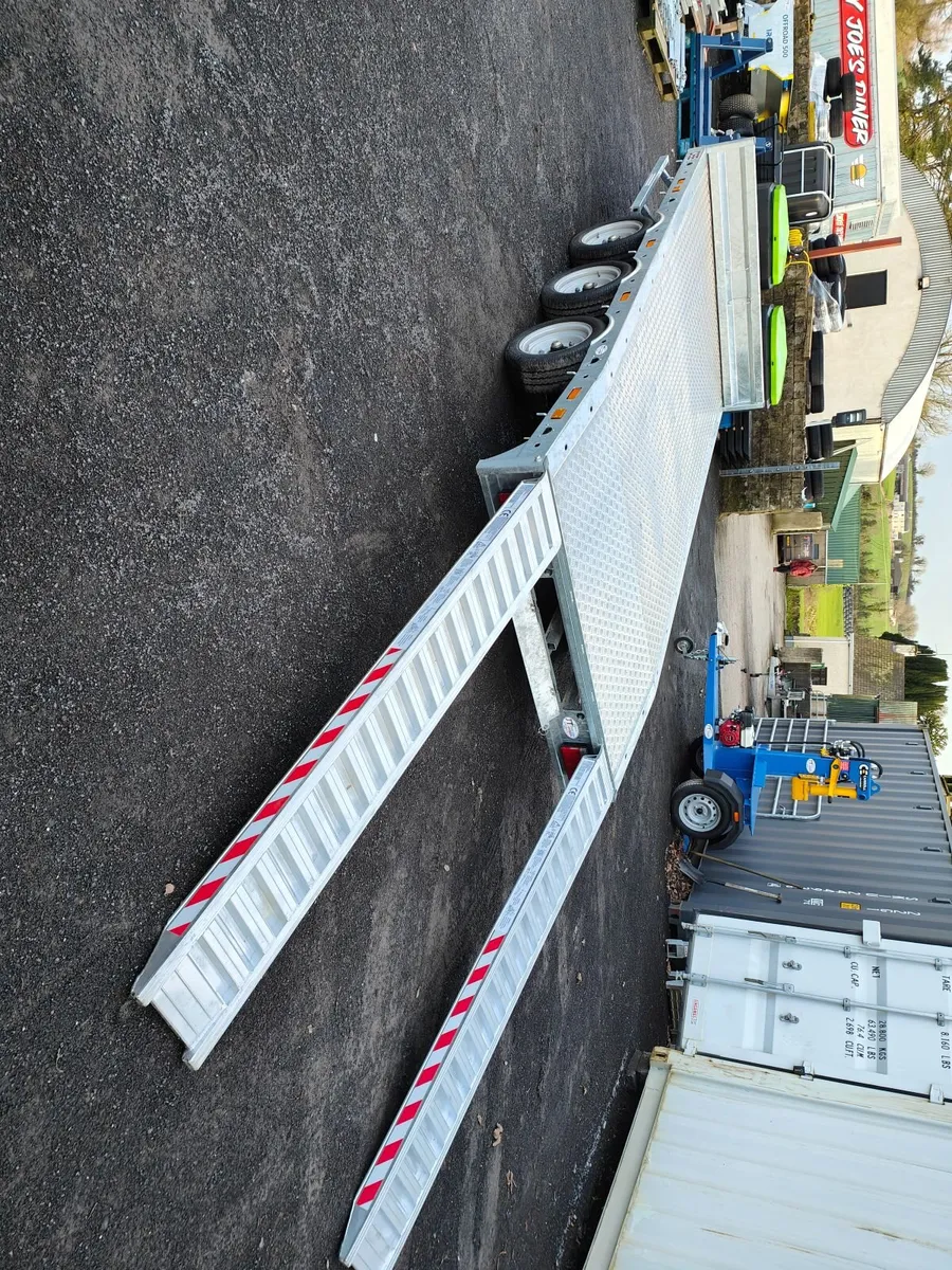Beavertail trailer 14 & 16ft (DSE) - Image 1