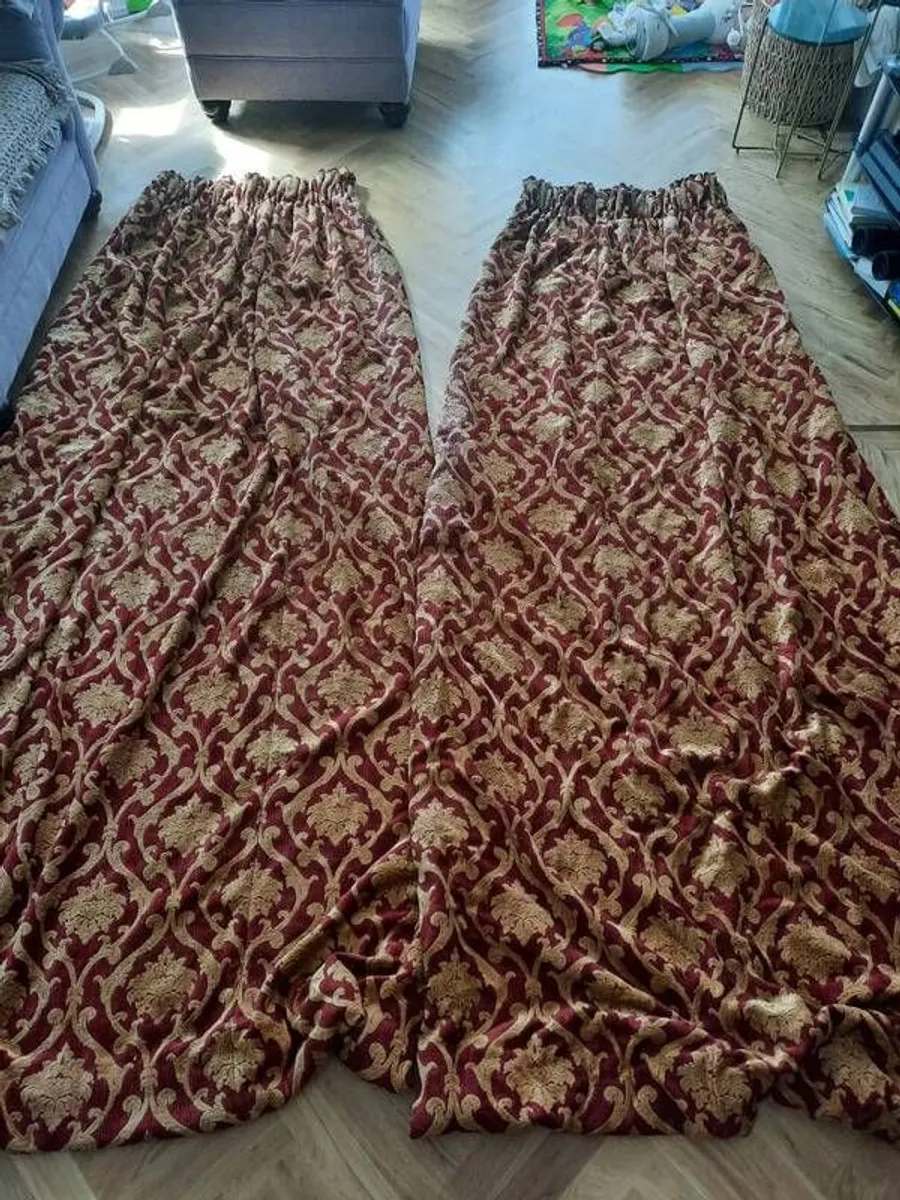 Curtains ( 1 pair) - Image 3