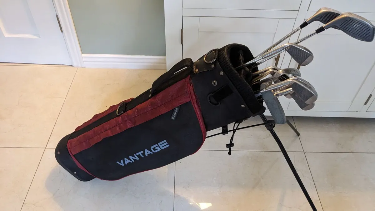 Full set of Golf Clubs with Golf Bag. - Image 1