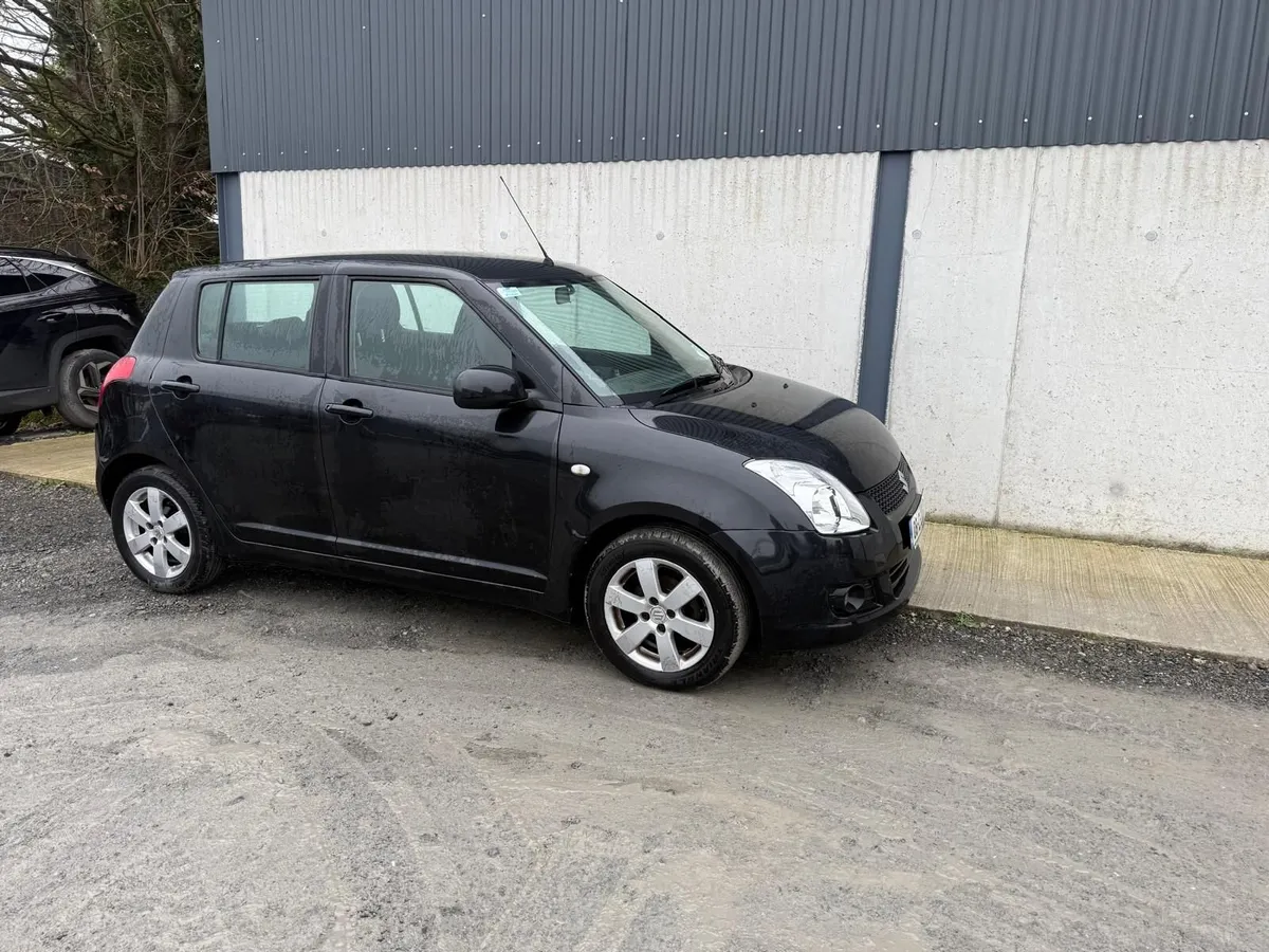 2008 Suzuki Swift - Image 1