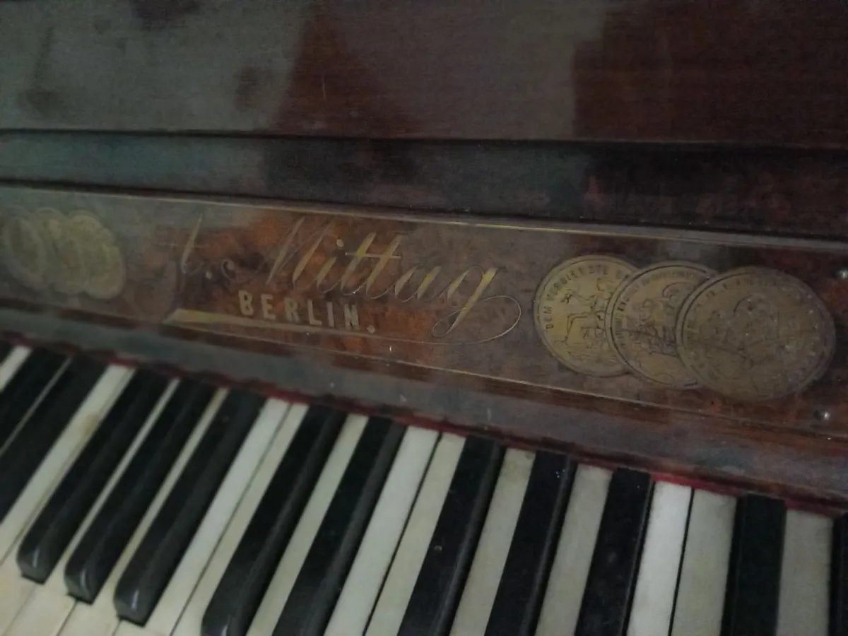 Piano - Image 4