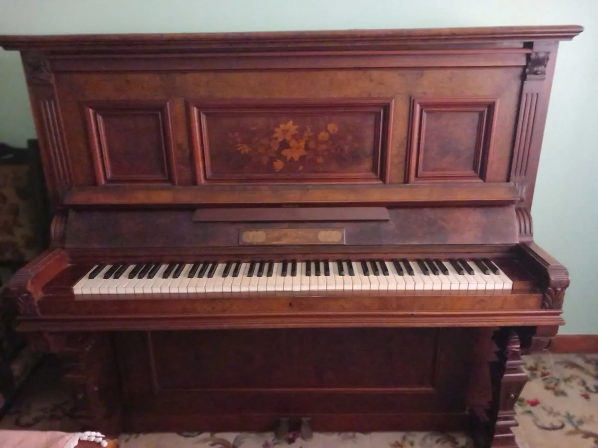 Piano - Image 1