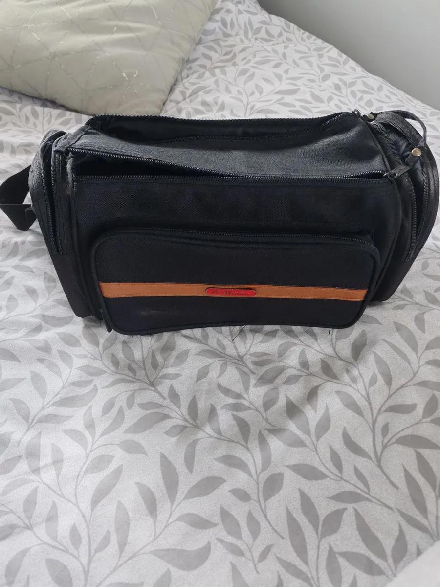 Camera bag - Image 2