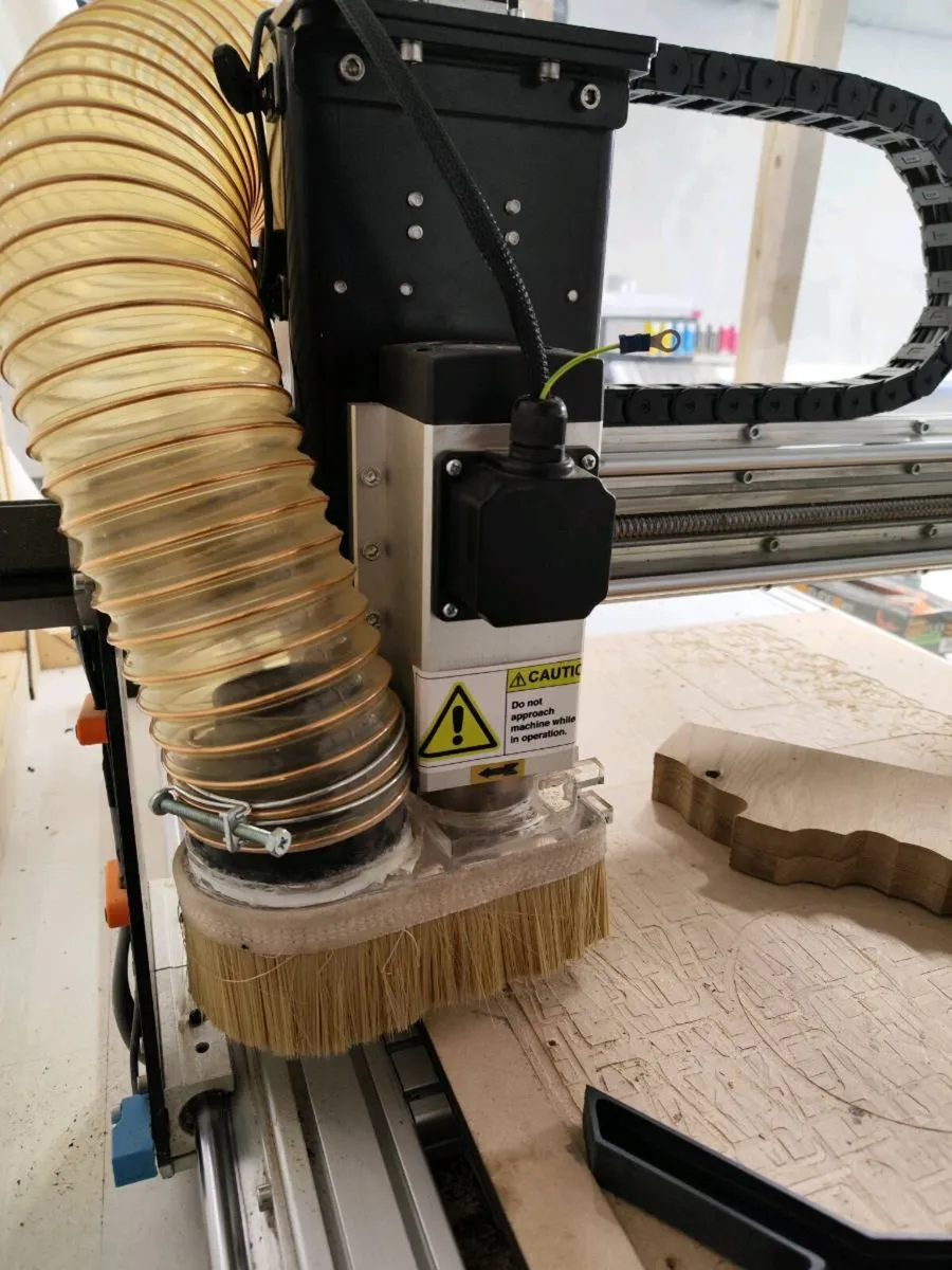 CNC router machine extractor unit setup - Image 3