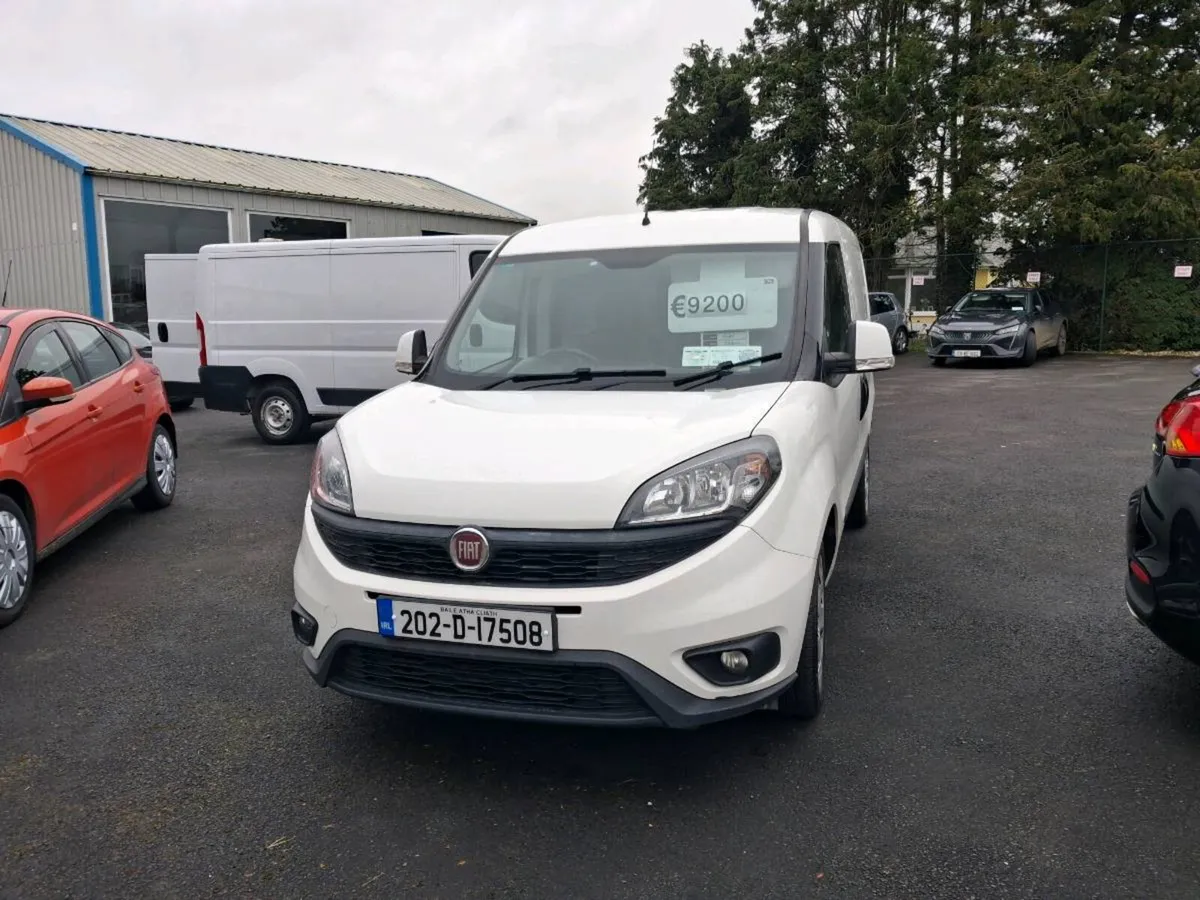 202 FIAT DOBLO 1.3  95 HP  CARGO SX - Image 3