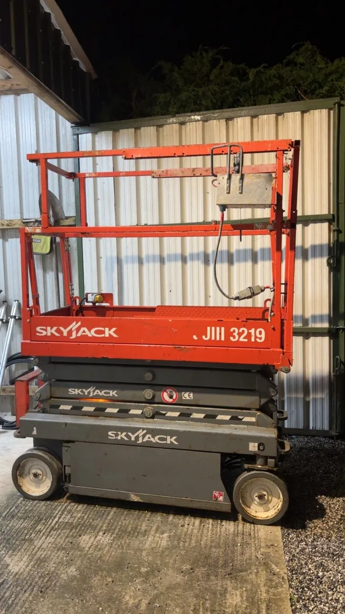 Skyjack 3219 Scissor lift - Image 1