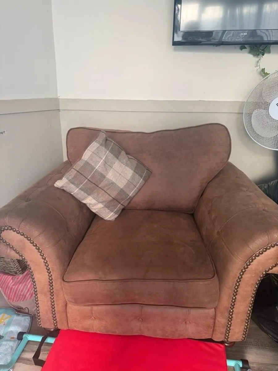 3 seater and armchair - Image 1