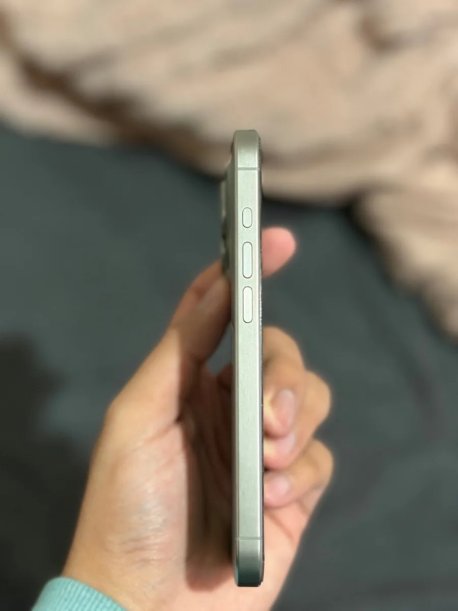 iPhone 15 Pro 512 GB - Image 3