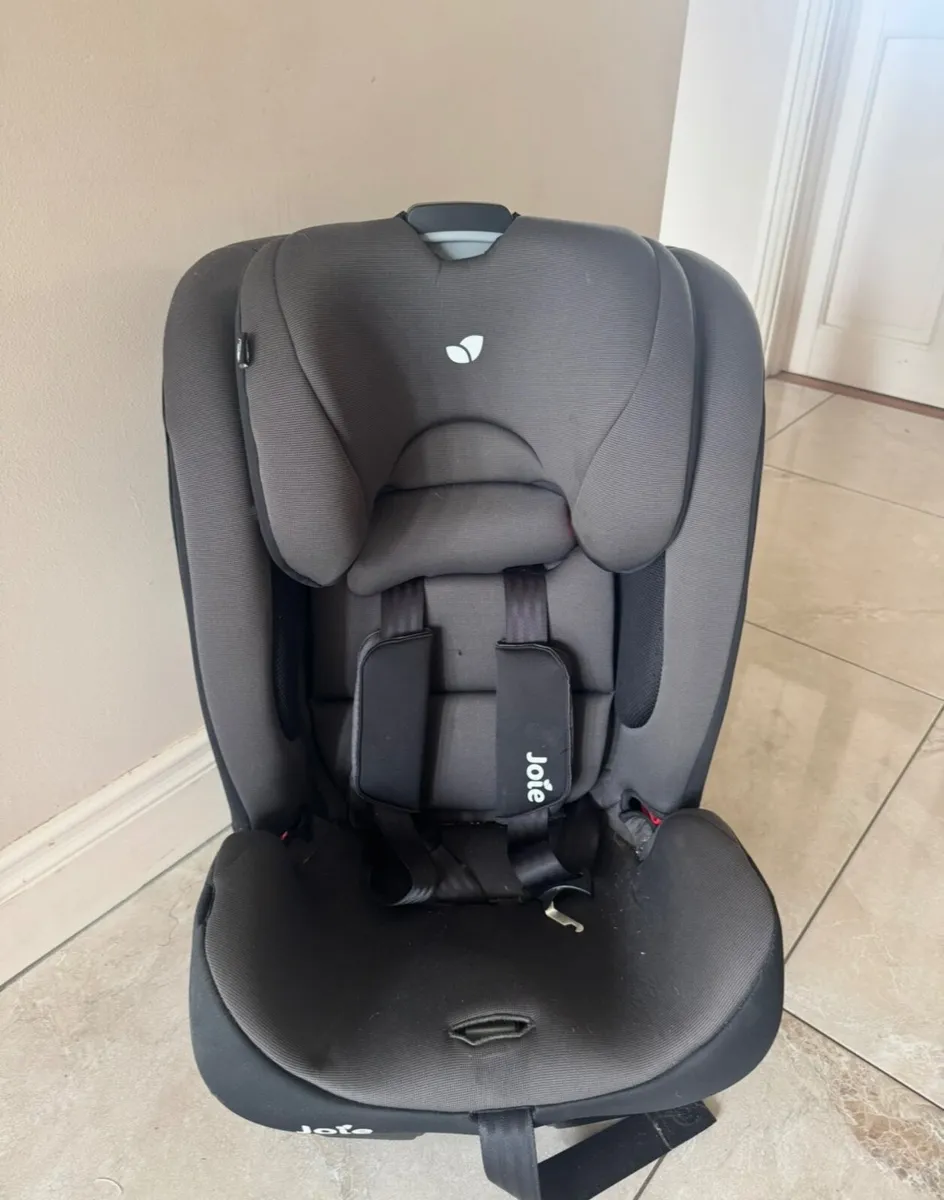 Joie car seat - Image 1