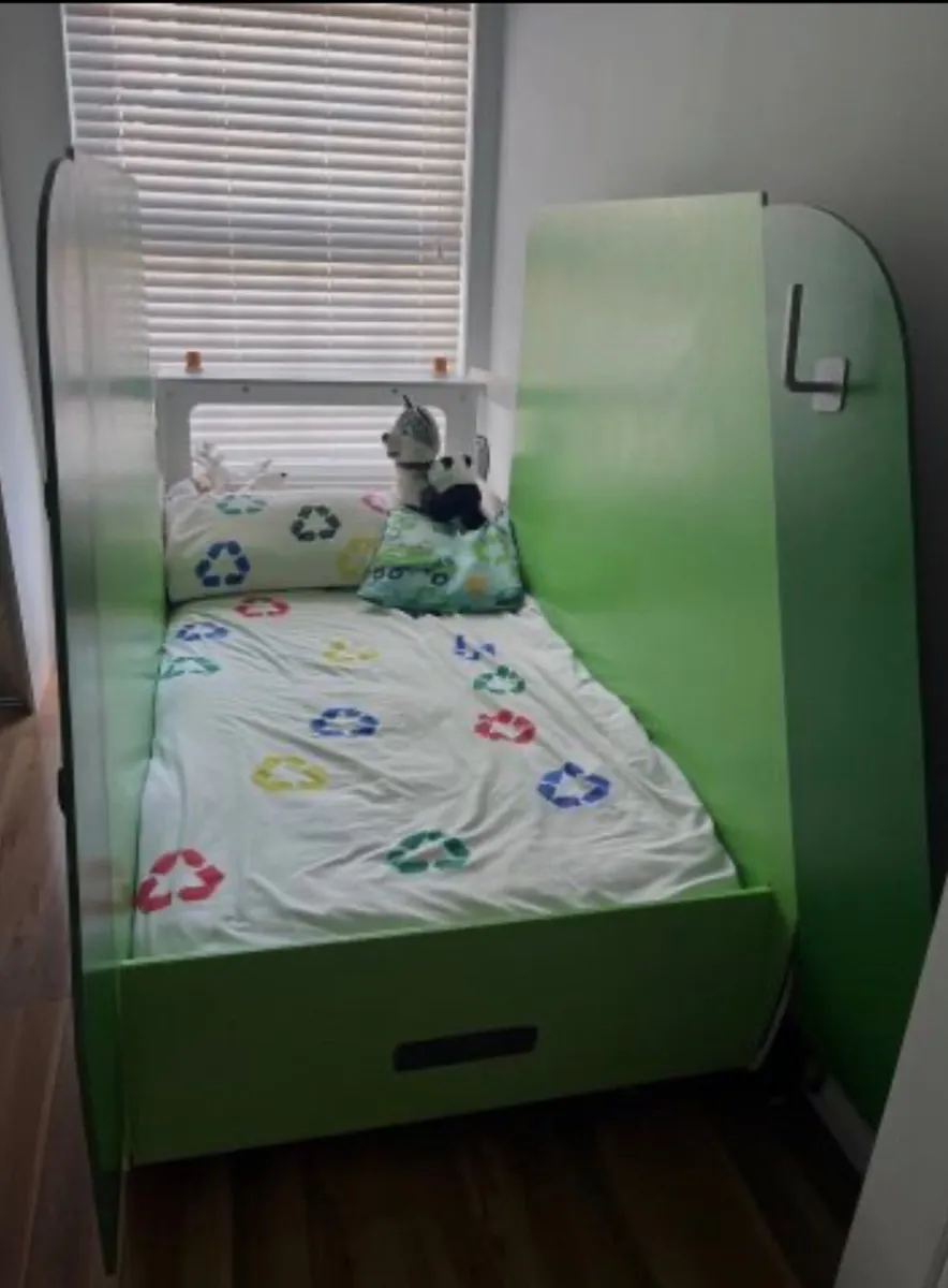 Single custom made bin truck bed - Image 2