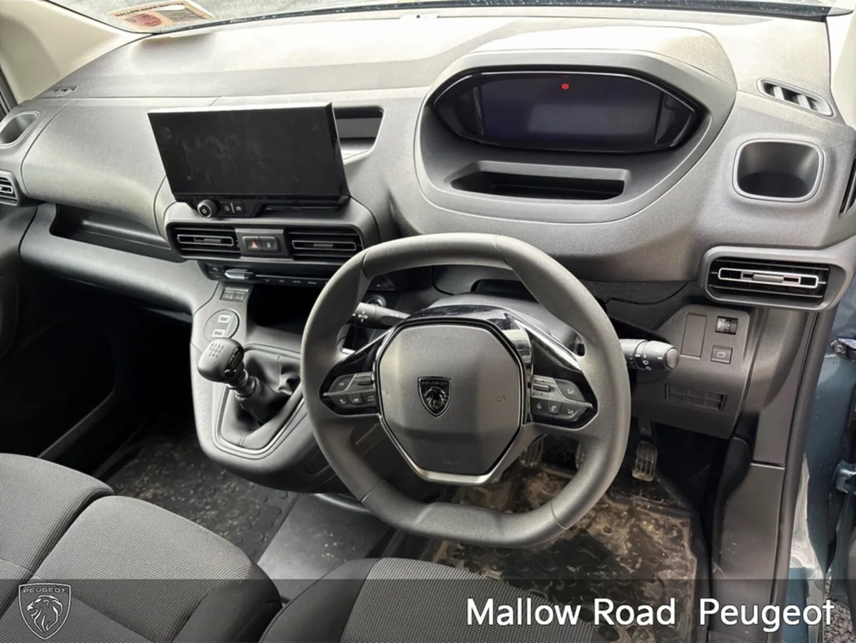 Peugeot Partner Professional Plus	1.5 BlueHDi 100b - Image 4