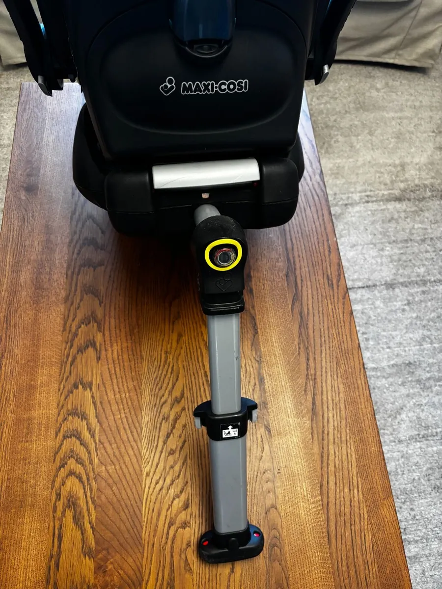Baby Car Seat - Image 2
