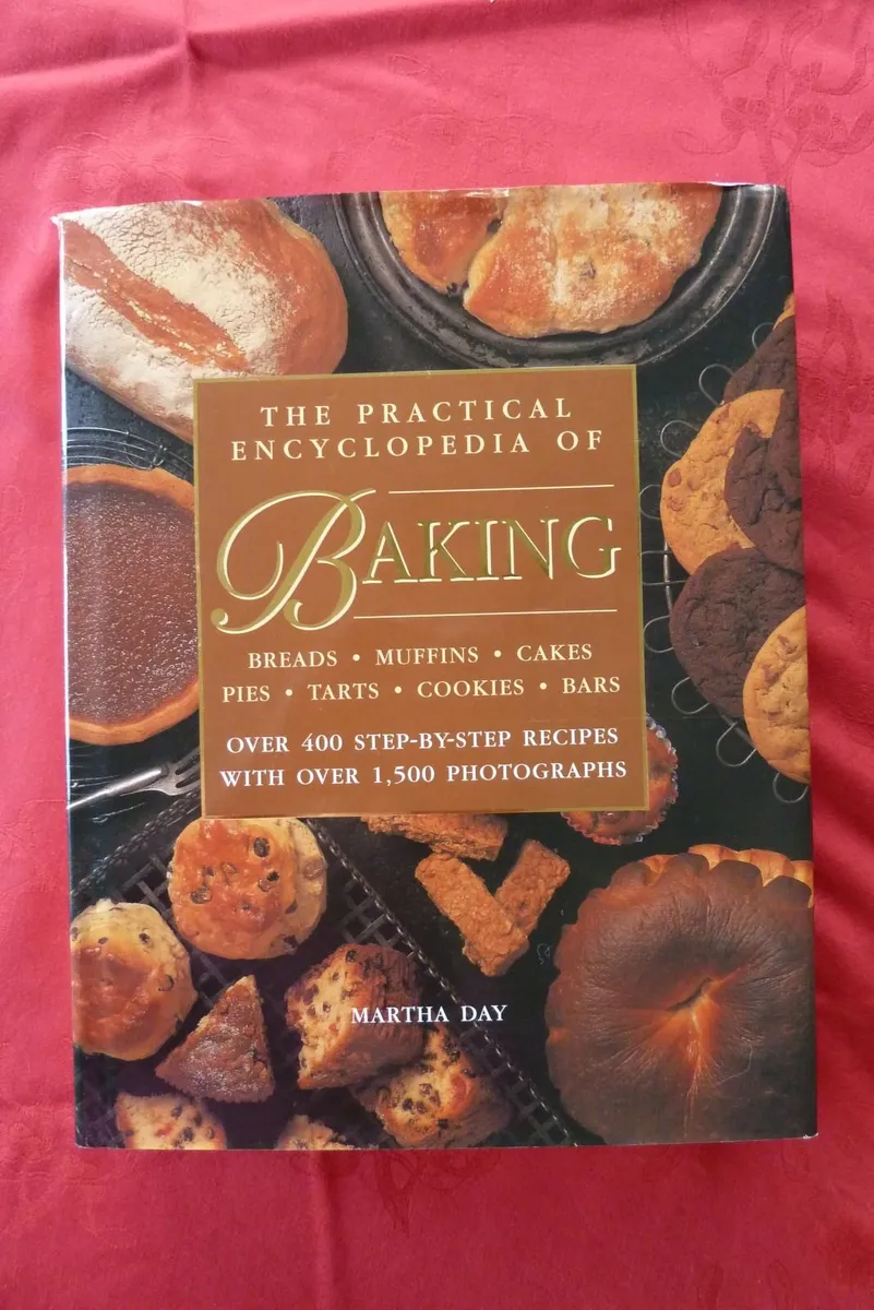 Cake decorating and baking books - Image 2