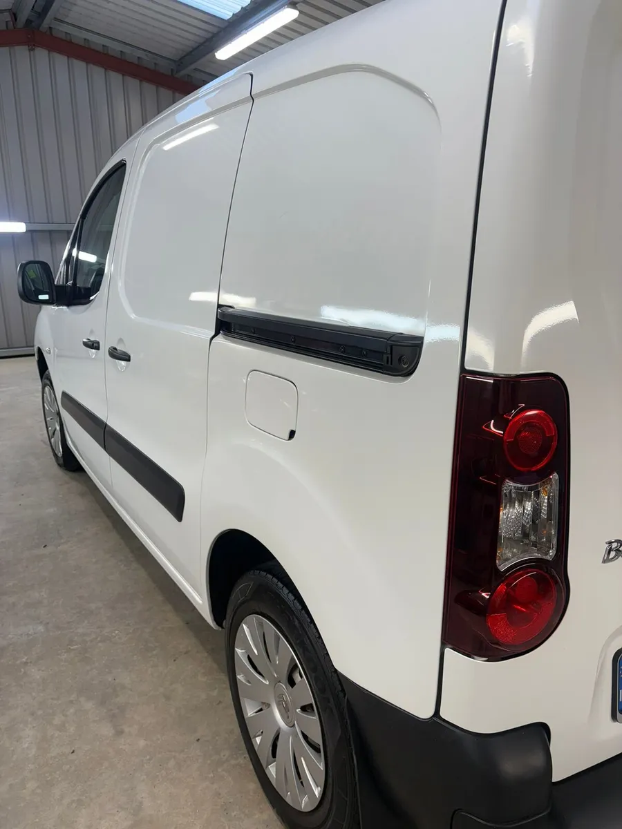 161 BerlinGo MPV - Image 3