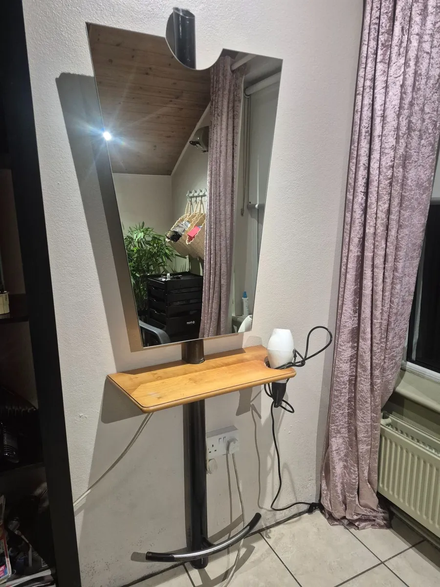 Hair salon units - Image 1