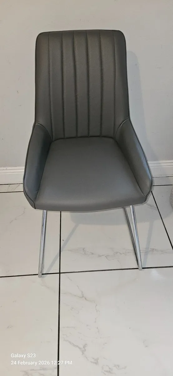 Kitchen chairs - Image 1