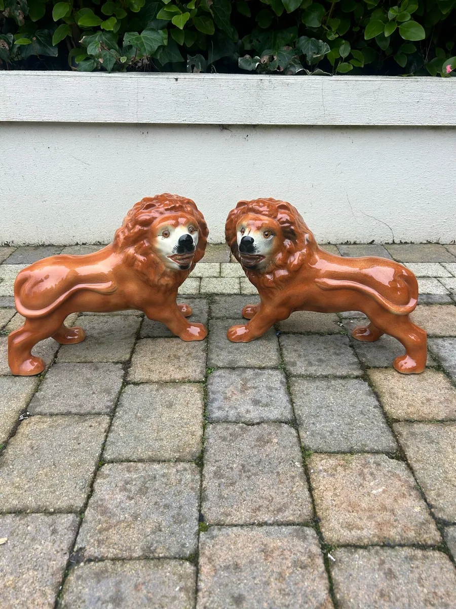 Antique Staffordshire lions x 2 - Image 1