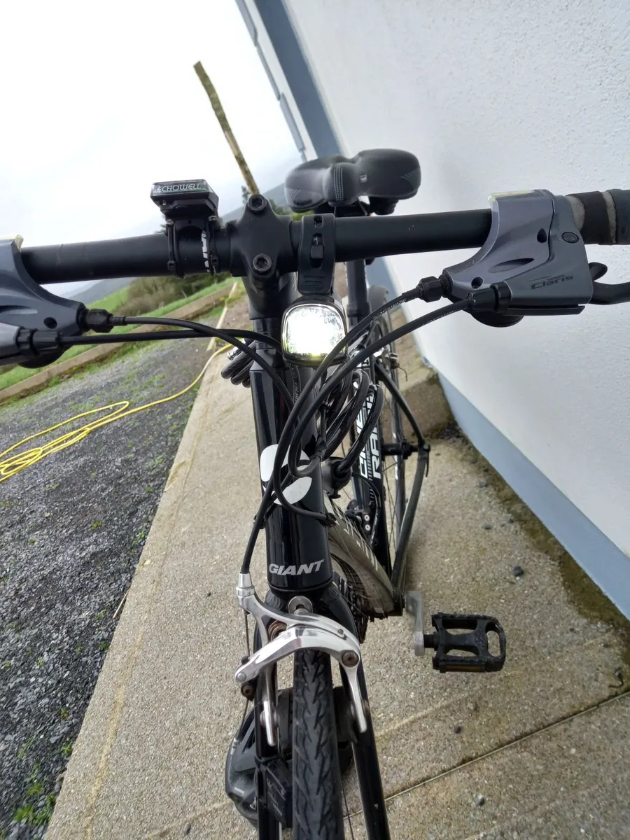 Hybrid bike - Image 4