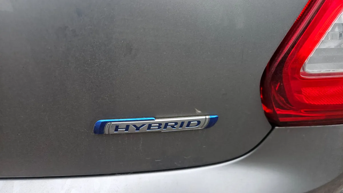 Suzuki Swift 2021 1.2 Dualjet petrol hybrid - Image 4