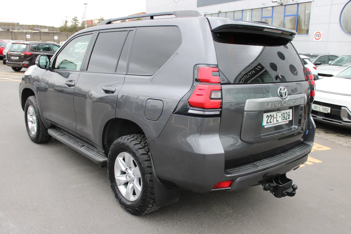 Toyota Land Cruiser 2022 - Image 3
