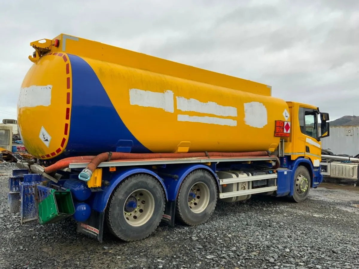 Scania P-Series 6 x 4 NEXT GEN p320 FUEL TANKERPAR - Image 2