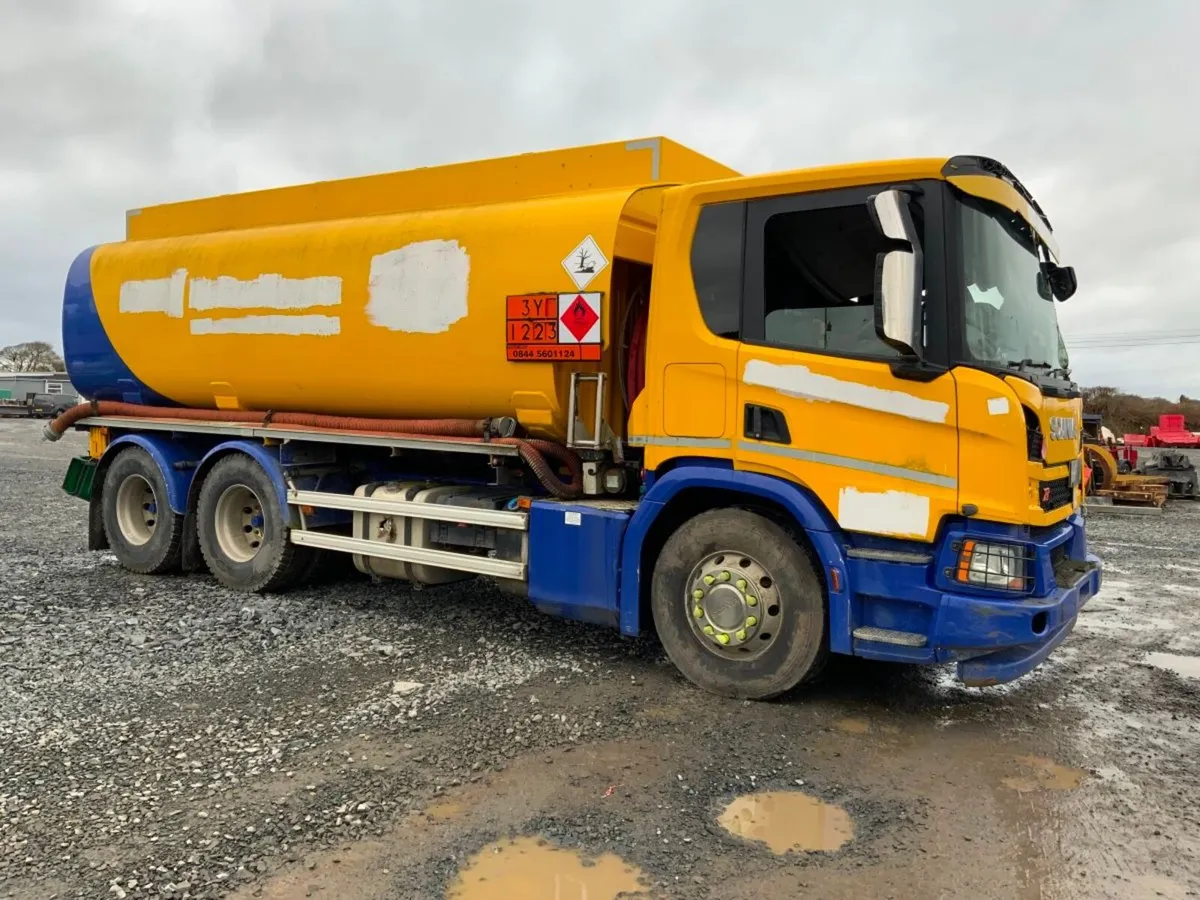Scania P-Series 6 x 4 NEXT GEN p320 FUEL TANKERPAR - Image 1