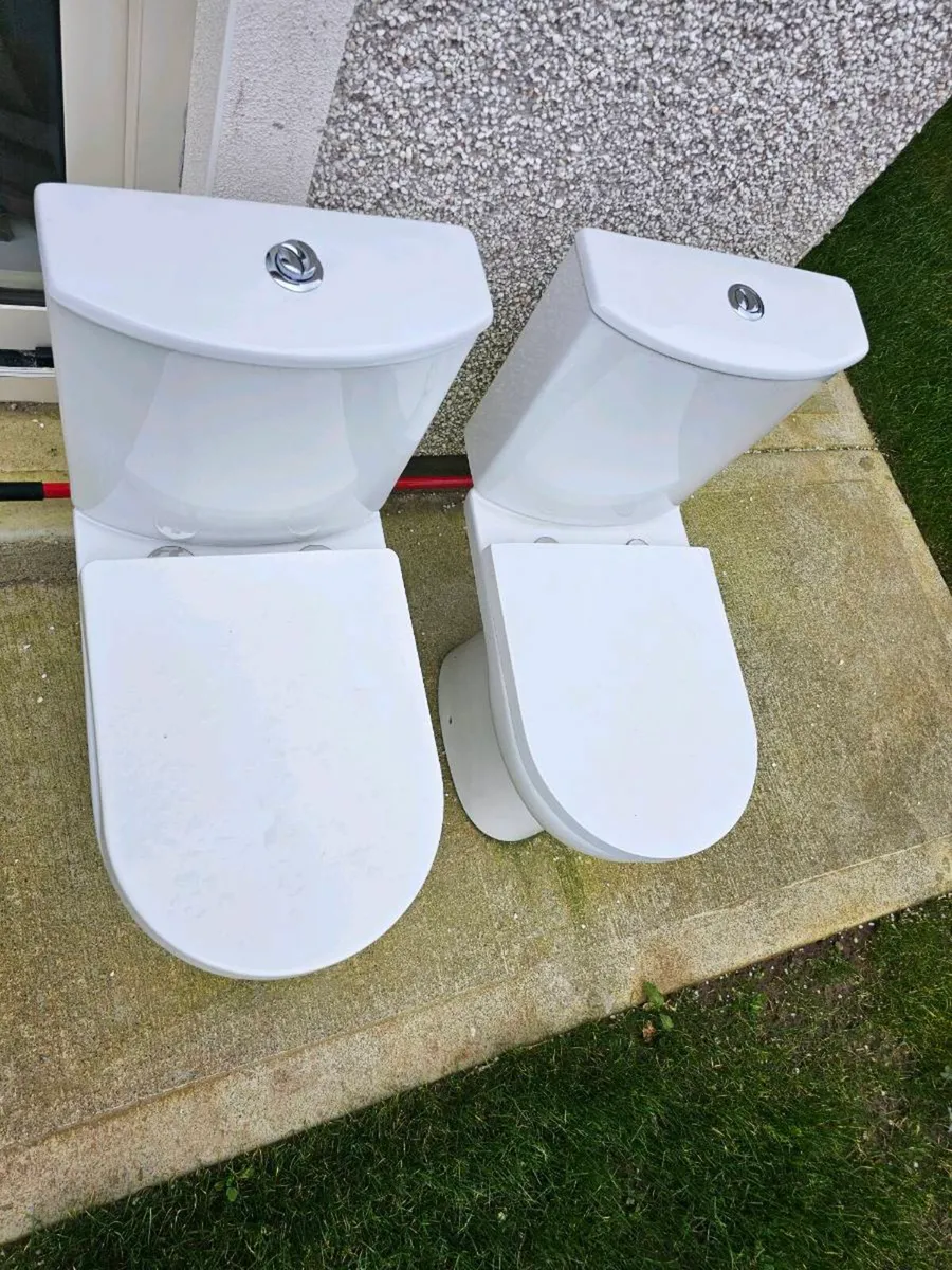 ​FOR SALE: Brand New Bathroom Suite & Heated Towel - Image 2