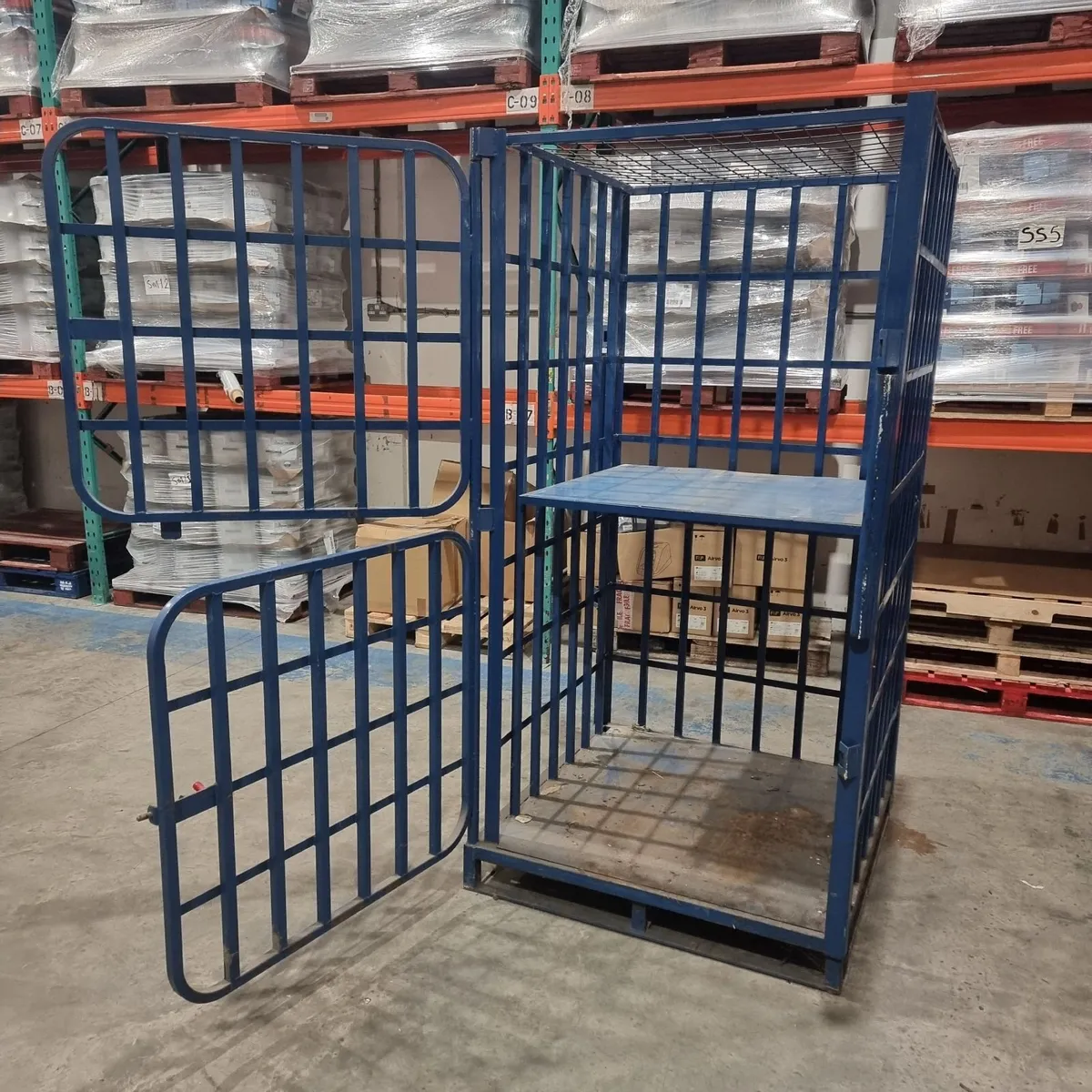 Security Lock Cage - Image 1