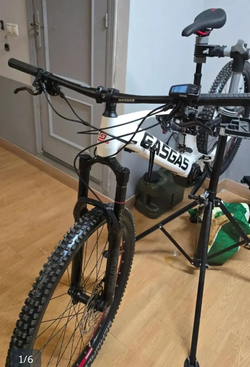 GasGas G Light Trail 2.0 – Carbon EMTB - Image 1
