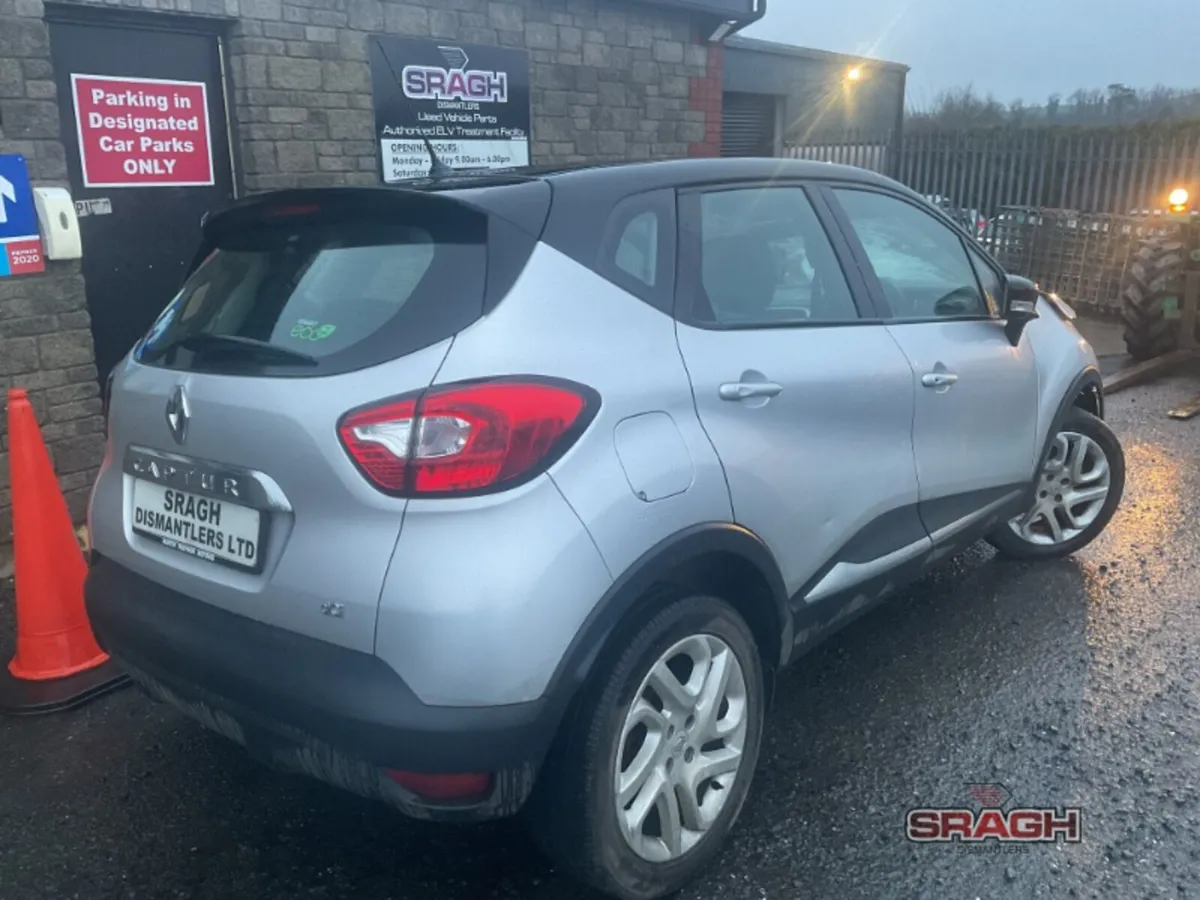 RENAULT CAPTUR COLLECTION - Image 3