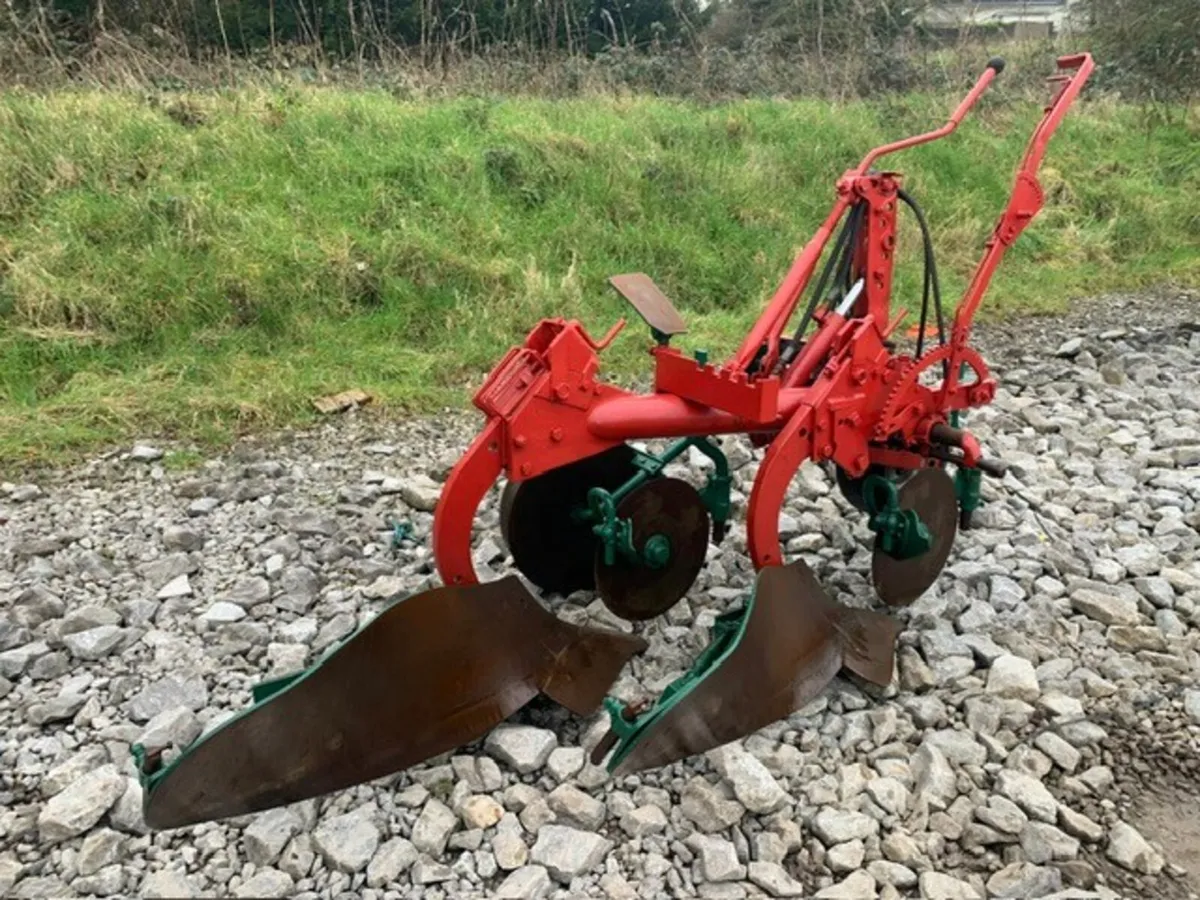 KV 2 FURROW COMPETITION PLOUGH - Image 2