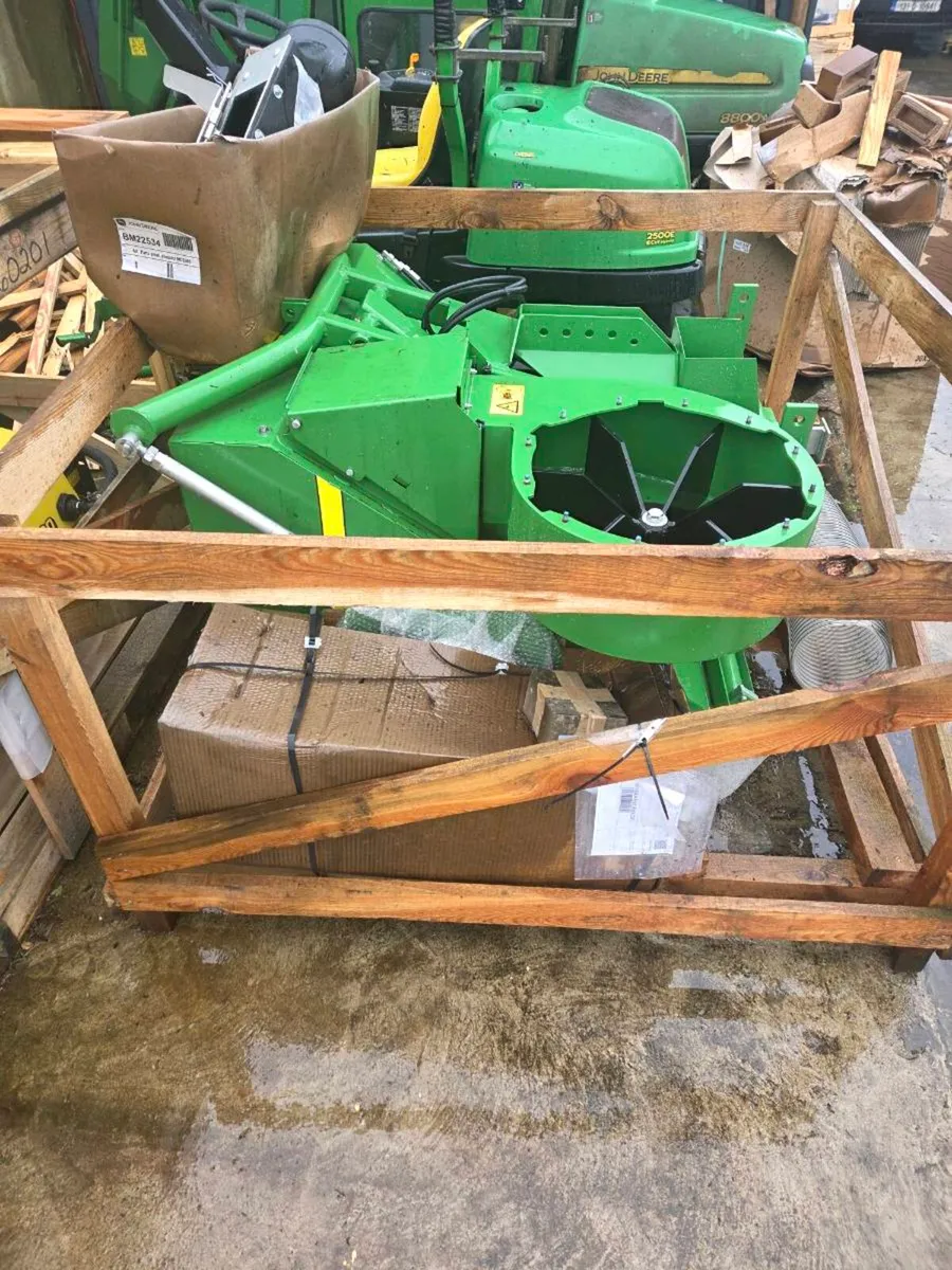 John Deere 345H Grass collection unit hi tip NEW - Image 3