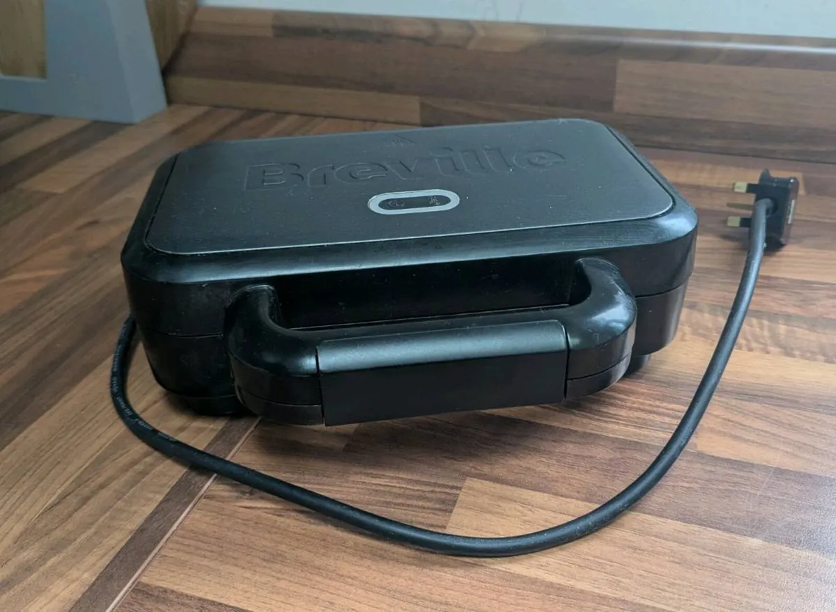 Breville Toasted Sandwich Maker - Image 2