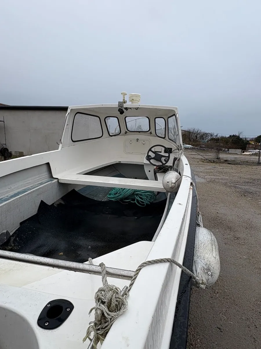 Orkney 19 boat - Image 3