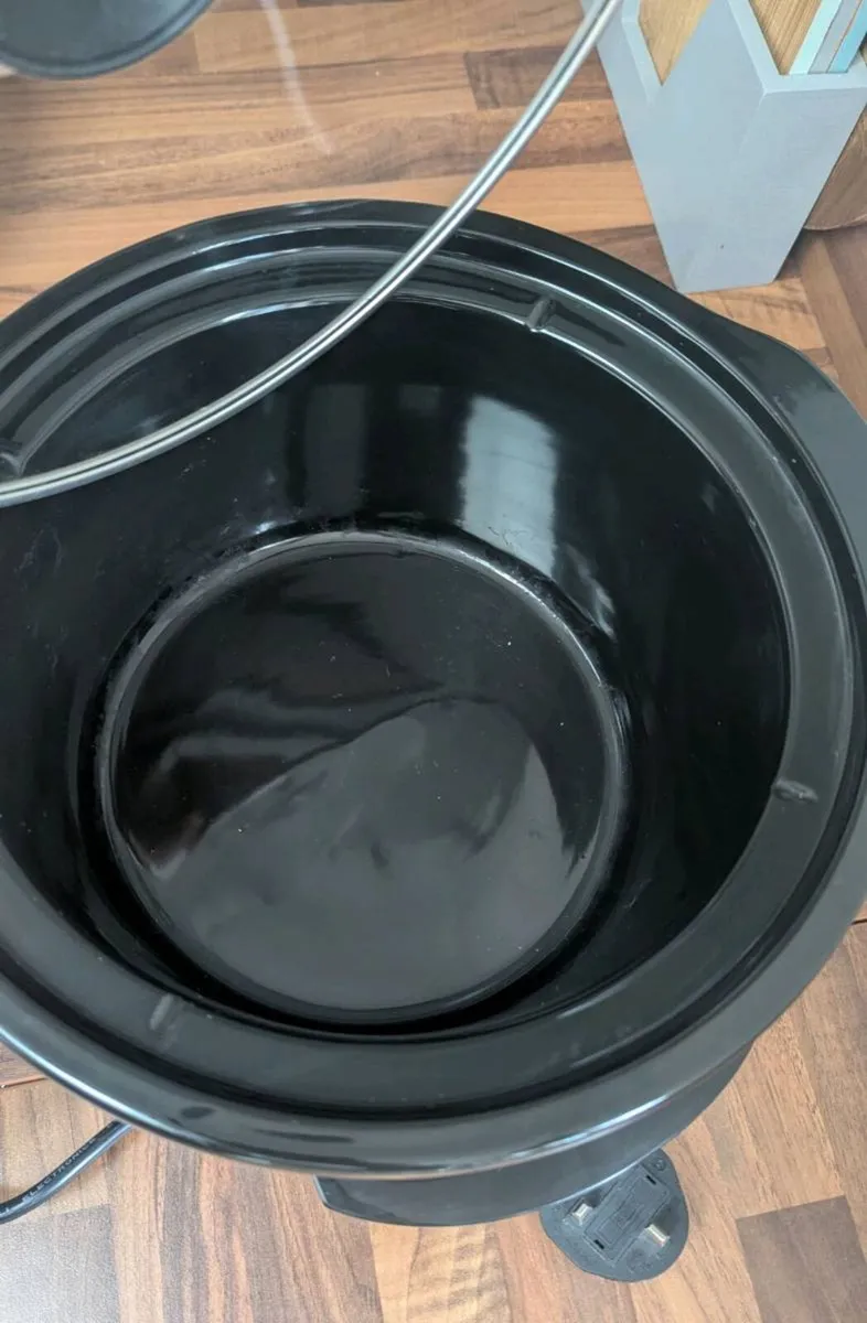 Crock Pot Slow Cooker - Digital - Image 4